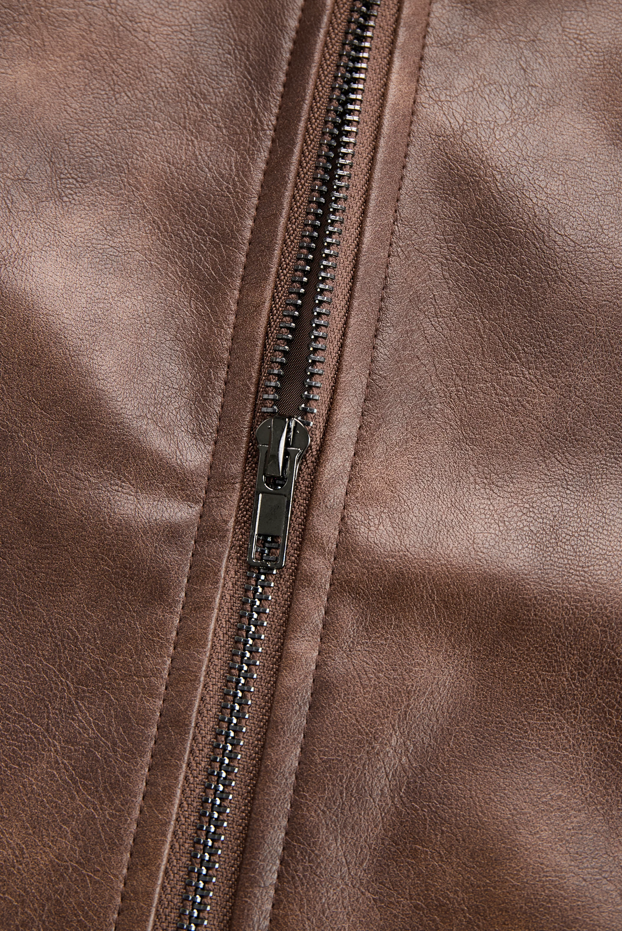 Women's Lapel Vintage Faux Leather Jacket - Image 4