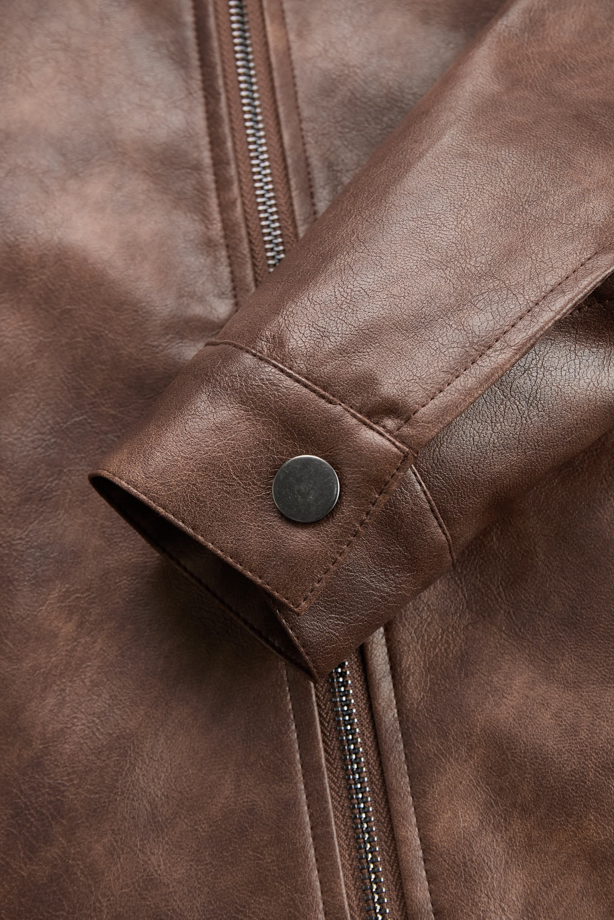 Women's Lapel Vintage Faux Leather Jacket - Image 5